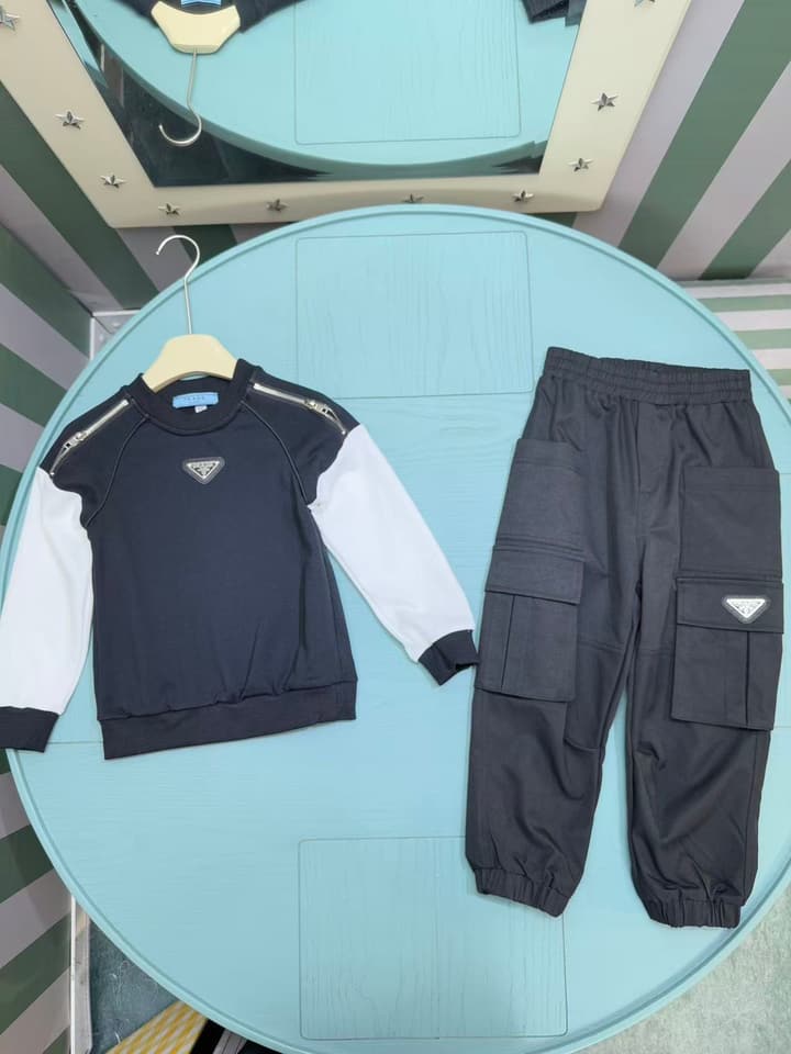 Prada Kids Boys Sweatshirt Tracksuit Set – 2025SS – Kids Collection in Black Body White Sleeves