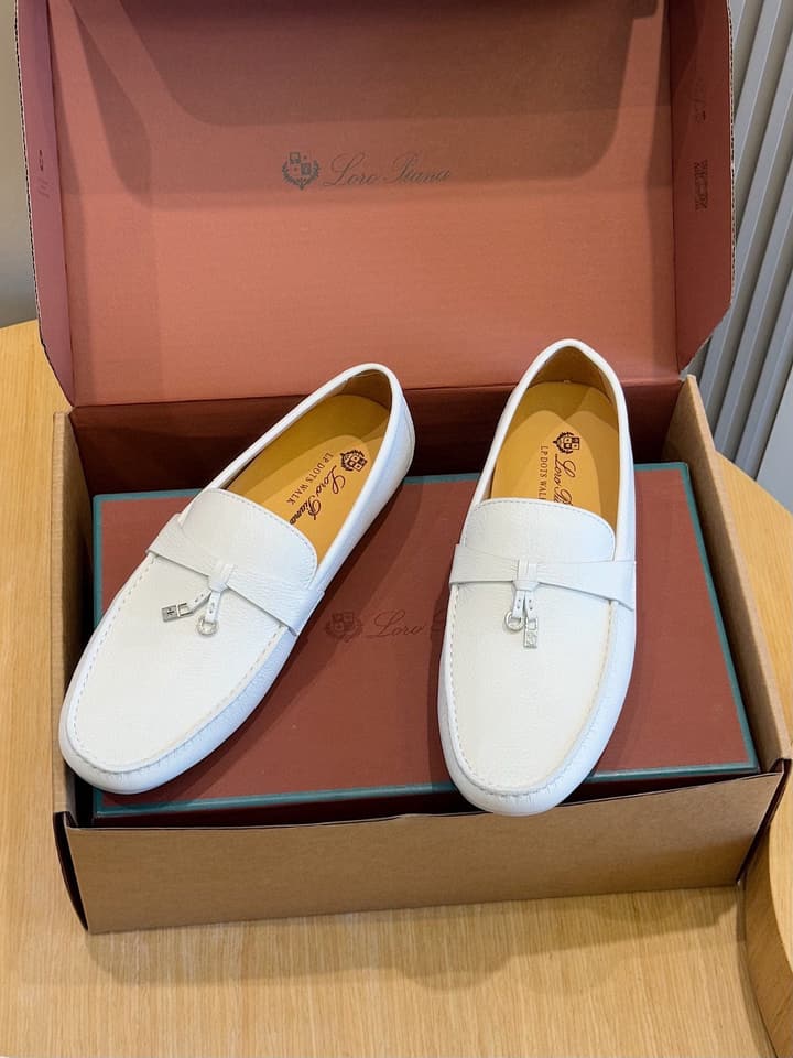 Loro Piana LP Italian Handmade Driving Shoes in Beige Suede Moccasin