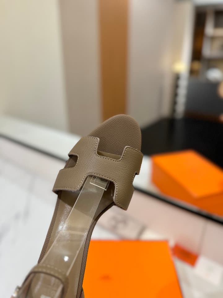 Hermès Classic Palm Grain Cowhide Heels – 6.5cm in Black