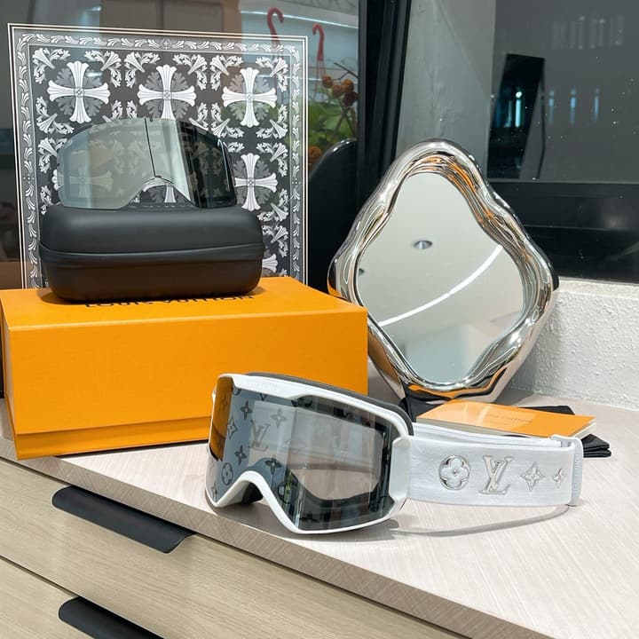 Louis Vuitton Ski Goggles in Black