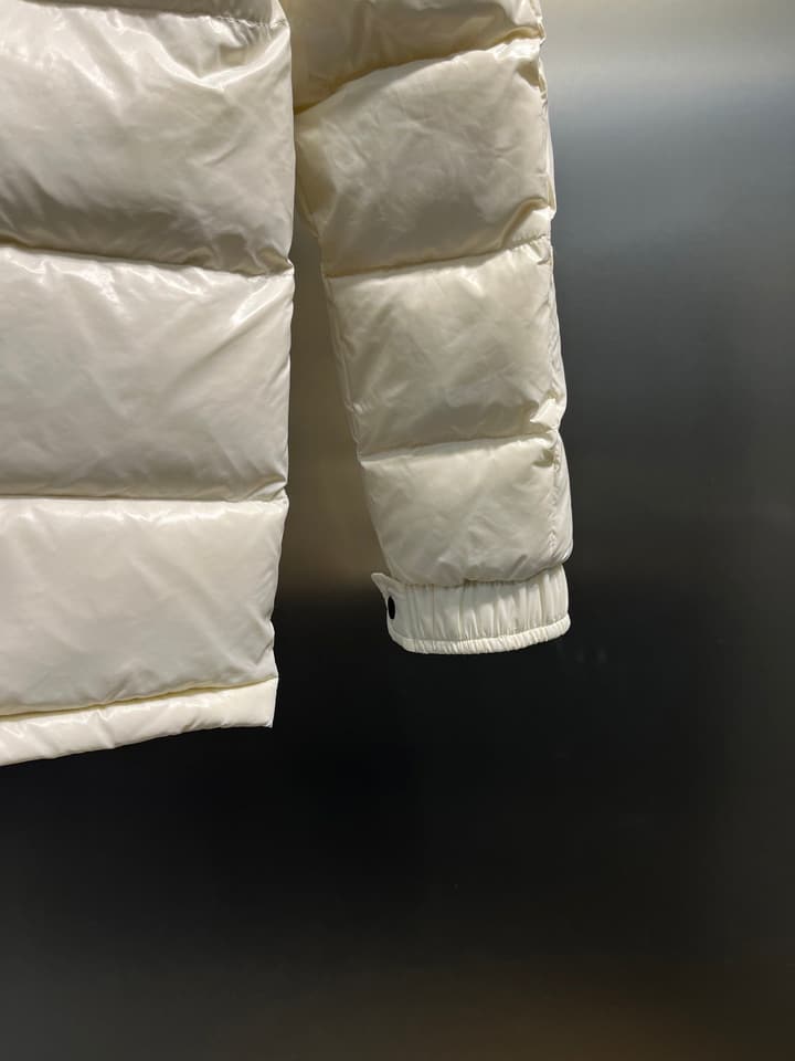 Moncler Maya Short Down Jacket – Kids Collection in Cream White