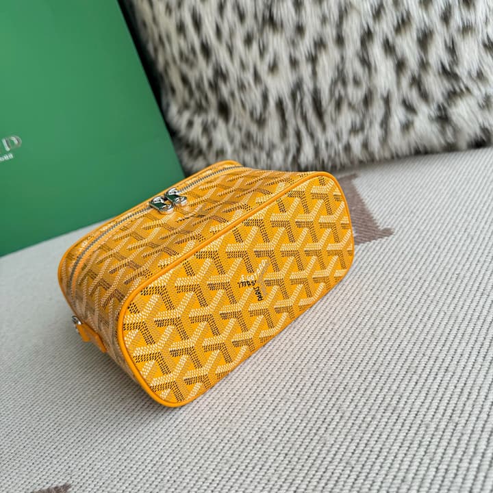 Goyard Muse Mini Vanity Case in Bright Orange Goyardine
