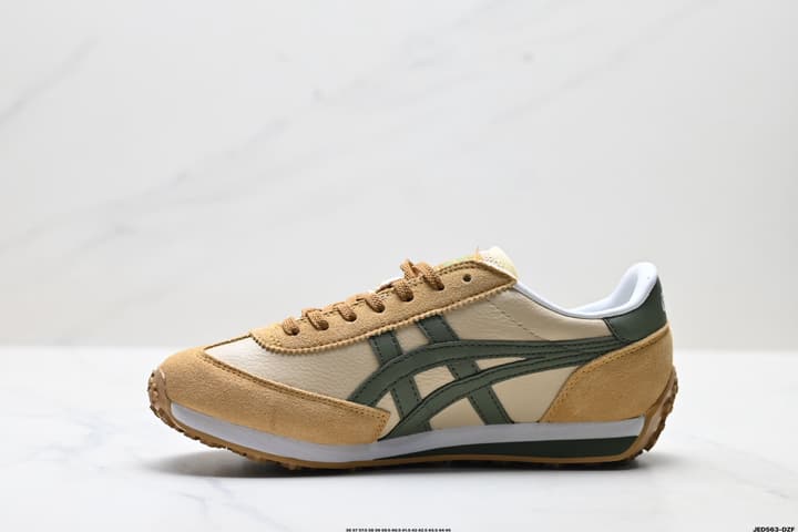 Onitsuka Tiger Edr 78 Low-Top Running Shoes in Cream And Burgundy