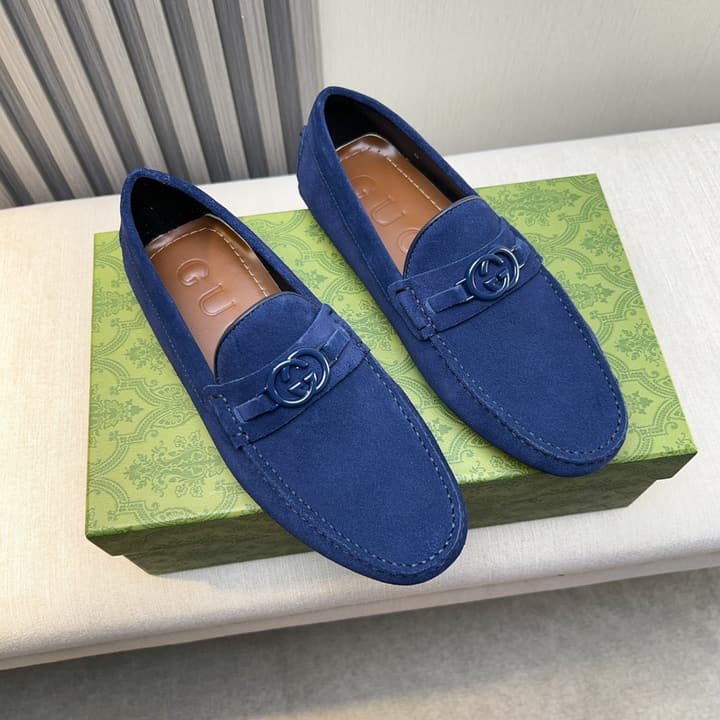 Gucci Premium Leather Loafers in Black Embossed Leather
