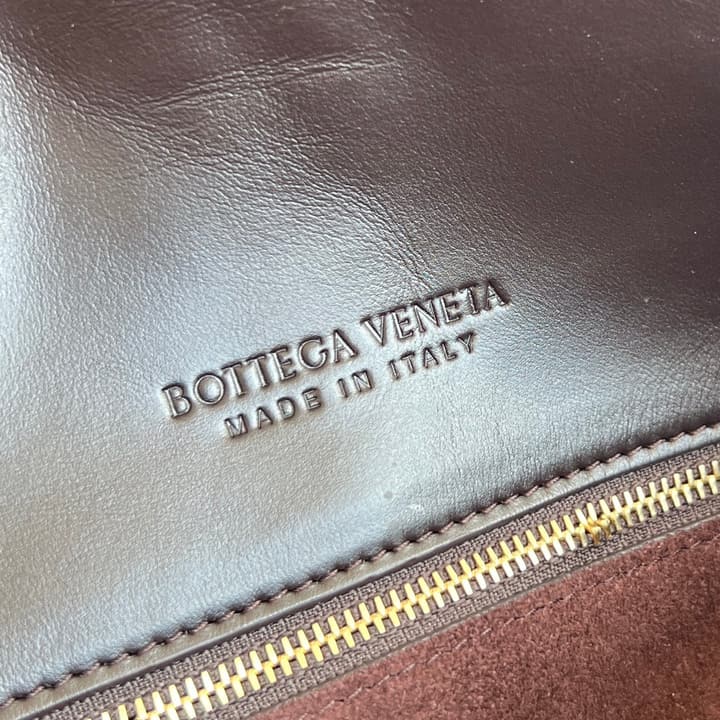 Bottega Veneta Small Liberta Handbag – 24FW in Classic Black