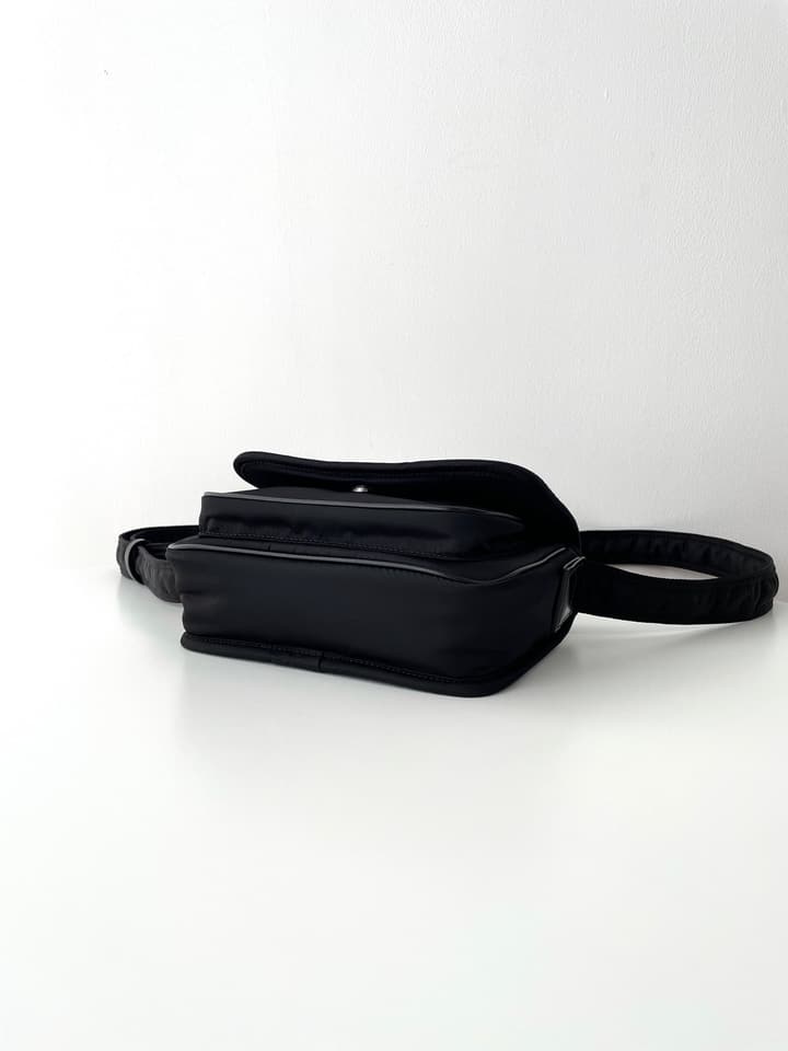 Saint Laurent Niki Econyl Messenger Bag – 2023 Fall/Winter Collection