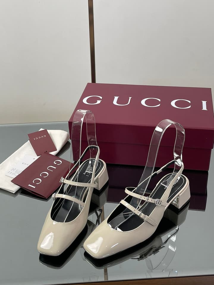 Gucci Crystal Double G Slingback Pumps – 2025 Fall Collection in Burgundy Red