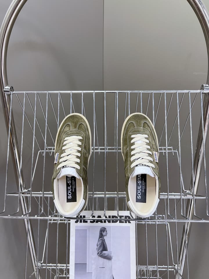 Golden Goose Distressed Leather Sneakers in Iridescent Pink