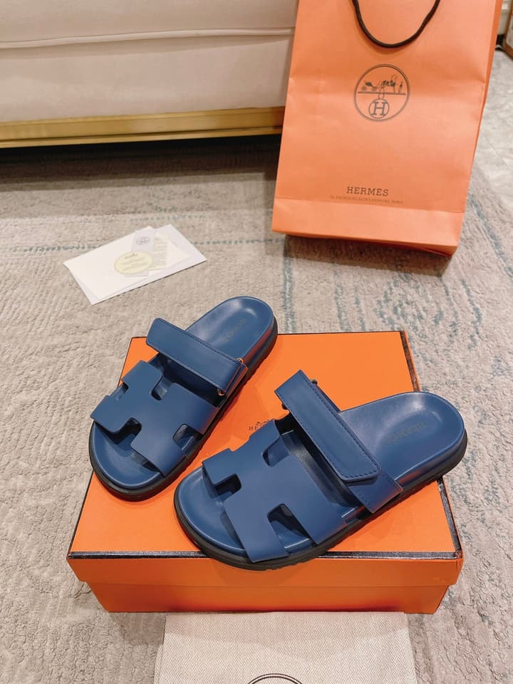 Hermès Chypre Slides – 2023SS Collection in Black And White