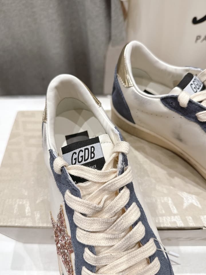 Golden Goose Distressed Sneakers in Light Pink
