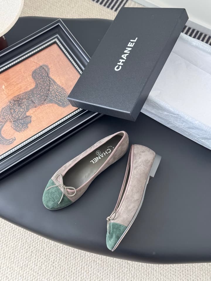 Chanel Classic Round Toe Ballet Flats in Dusty Rose With Bow