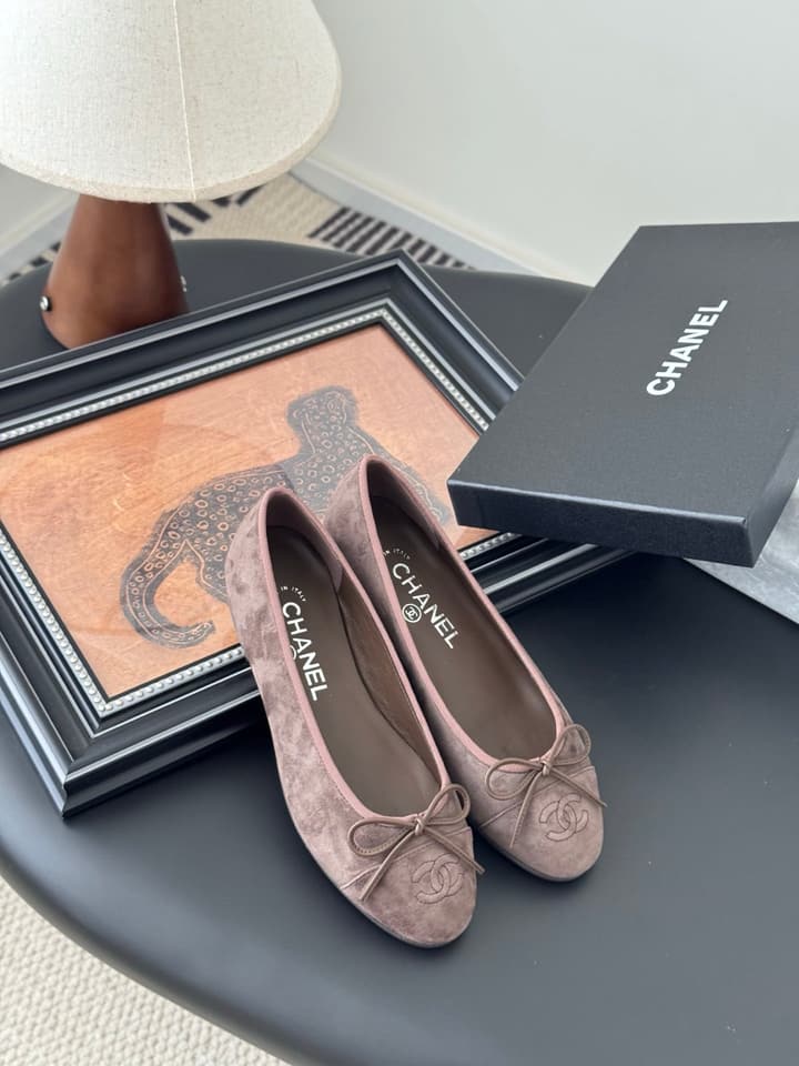 Chanel Classic Round Toe Ballet Flats in Dusty Rose With Bow