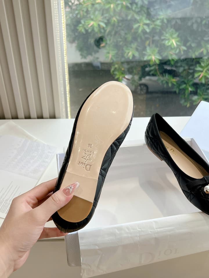 Dior Embroidered Leather Loafers – 2024 Spring Collection in Cream