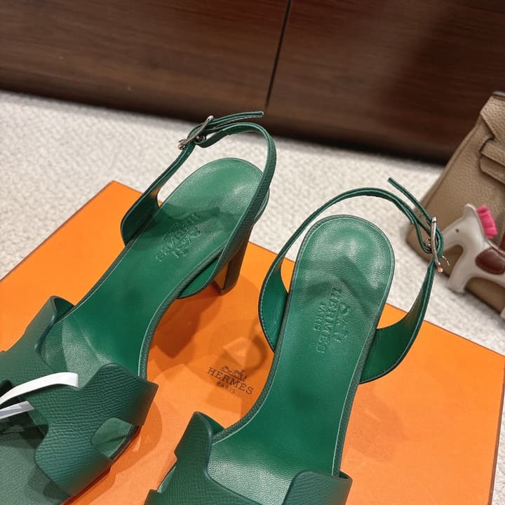 Hermès Eremite 80 Heeled Sandals in Blush Pink