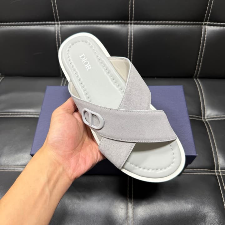 Dior Men's Pebbled Leather and Suede Slides – Spring/Summer Collection 2025 in Black Pebbled Leather Cross Strap