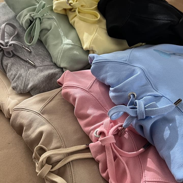 Ami Paris Ami de Coeur Macaron Zip Hoodie in Pastel Pink