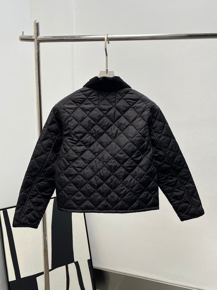 Burberry Square Collar Quilted Short Down Jacket – 25FW