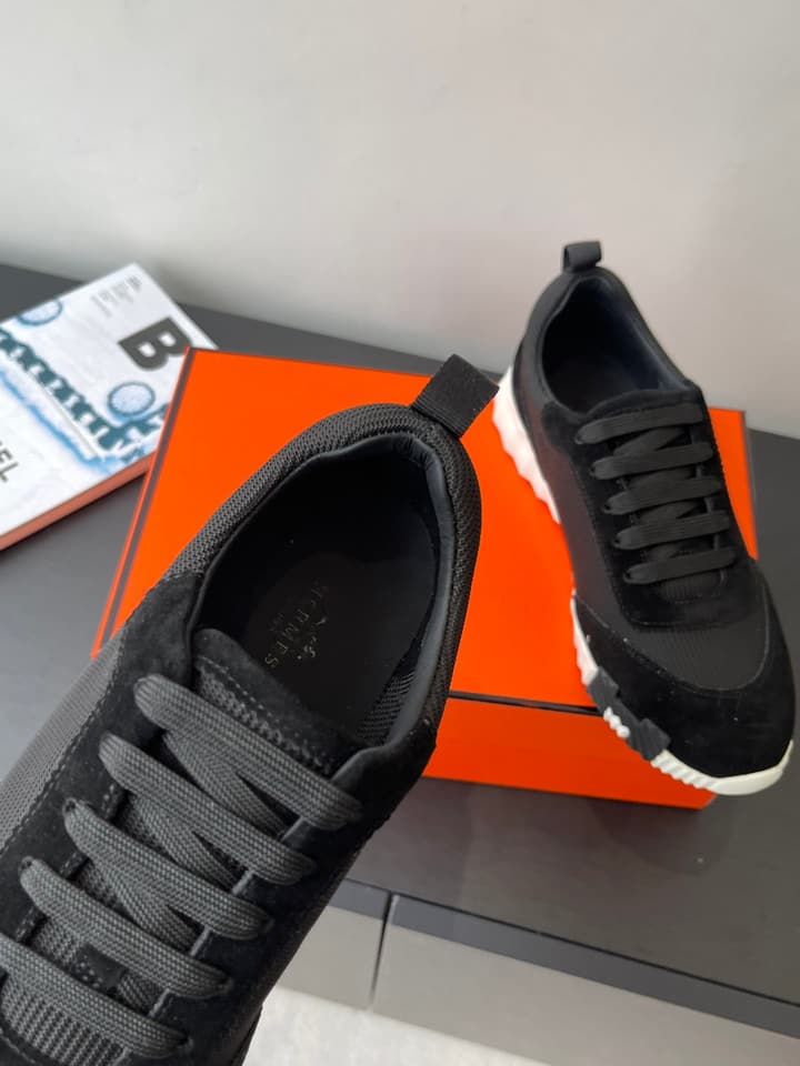 Hermès Classic Couple's Casual Sneakers in Black