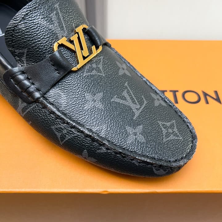 Louis Vuitton Pebbled Leather Driving Shoes in Black Smooth Leather