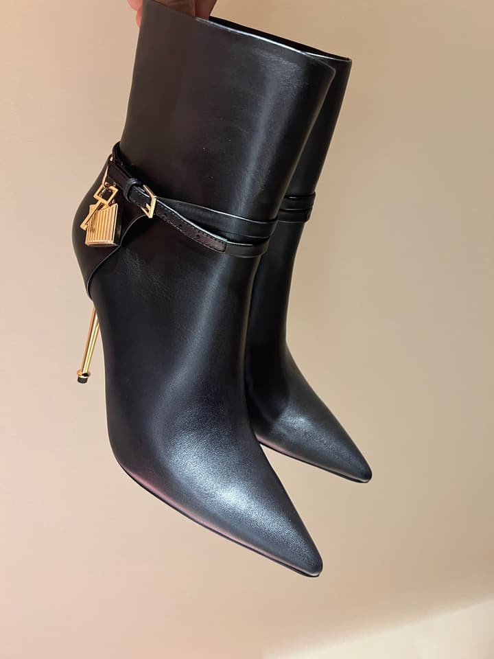 Tom Ford Luxury Metal Heel Ankle Boots in Black Leather