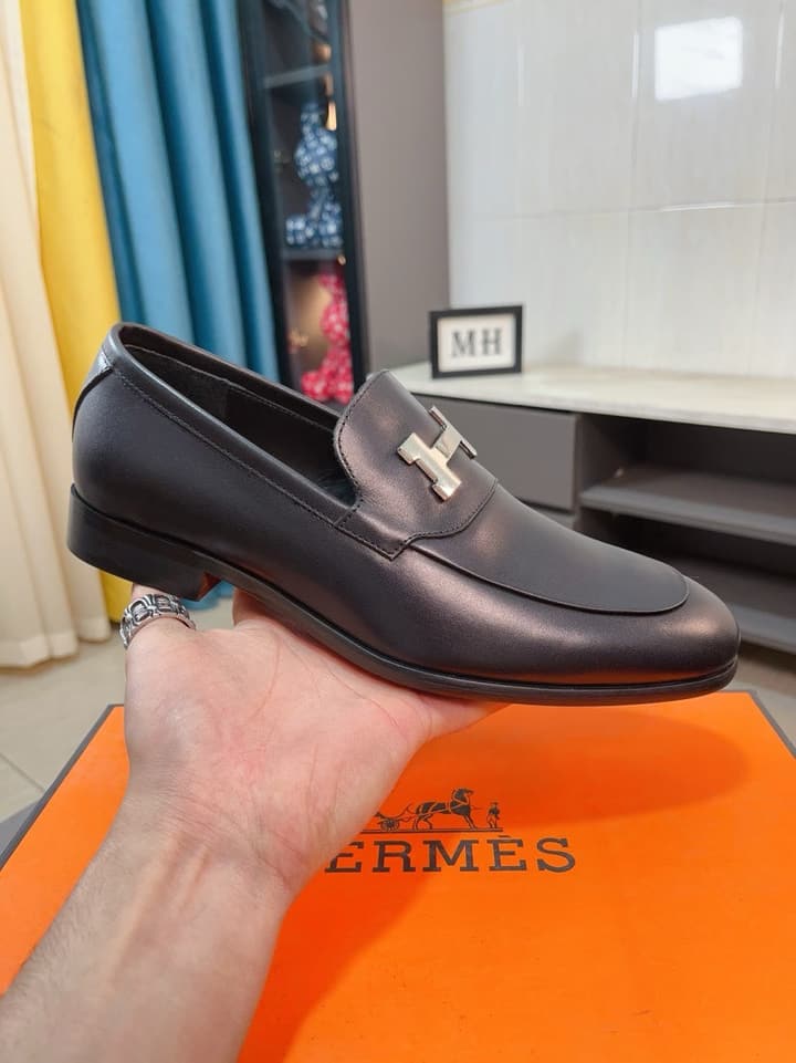 Hermès Business Leather Loafers