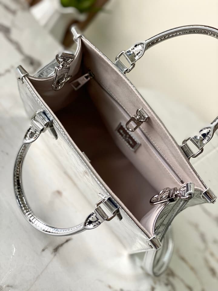 Louis Vuitton OnTheGo Small Tote Bag – LV Ski Series in Metallic Silver Monogram
