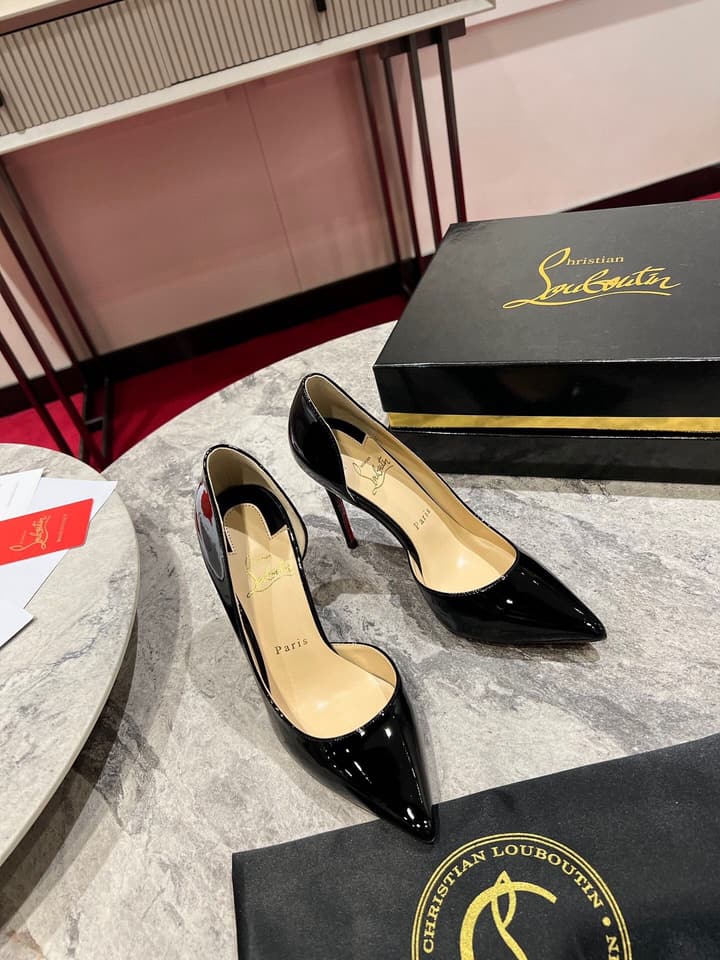 Christian Louboutin Classic Kate Side Cut-Out Pumps in Black Patent
