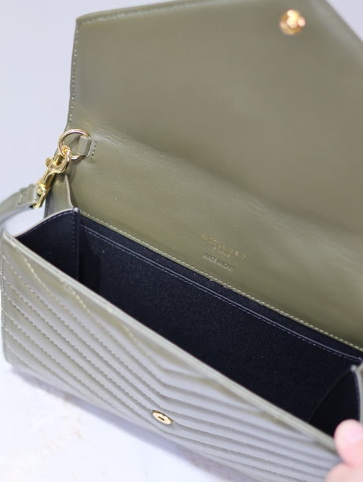 Saint Laurent LE CASSANDRE Lambskin Clutch Bag in Black