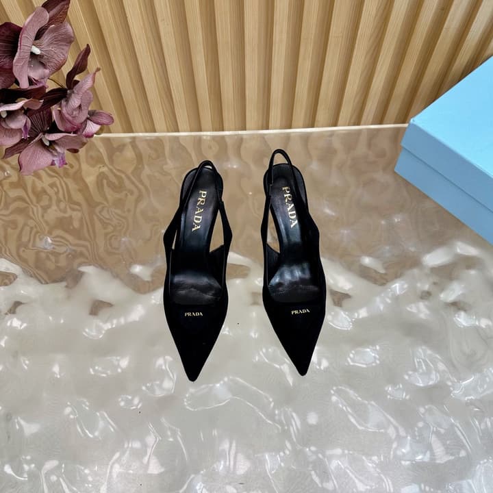 Prada 2025 Spring Pointed Toe Pumps in Matte Black