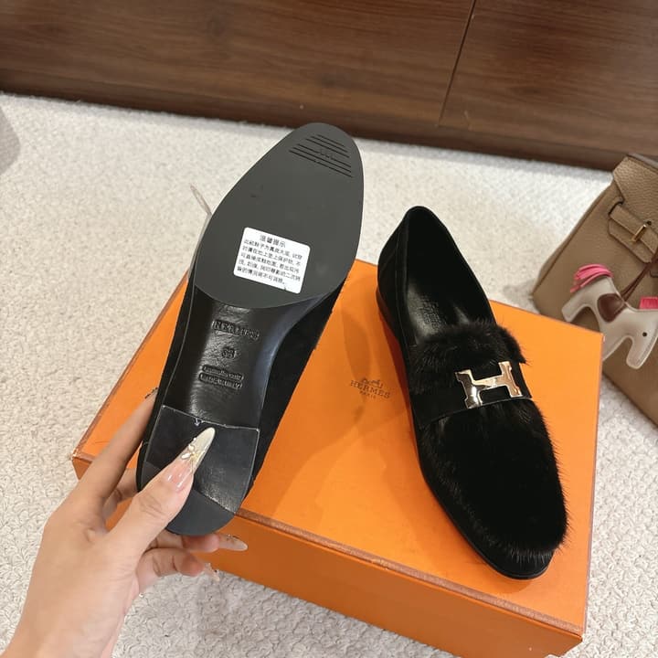 Hermès Mink Suede Loafers & Mules – Autumn/Winter Collection in Pale Tan Suede With Silver Hardware