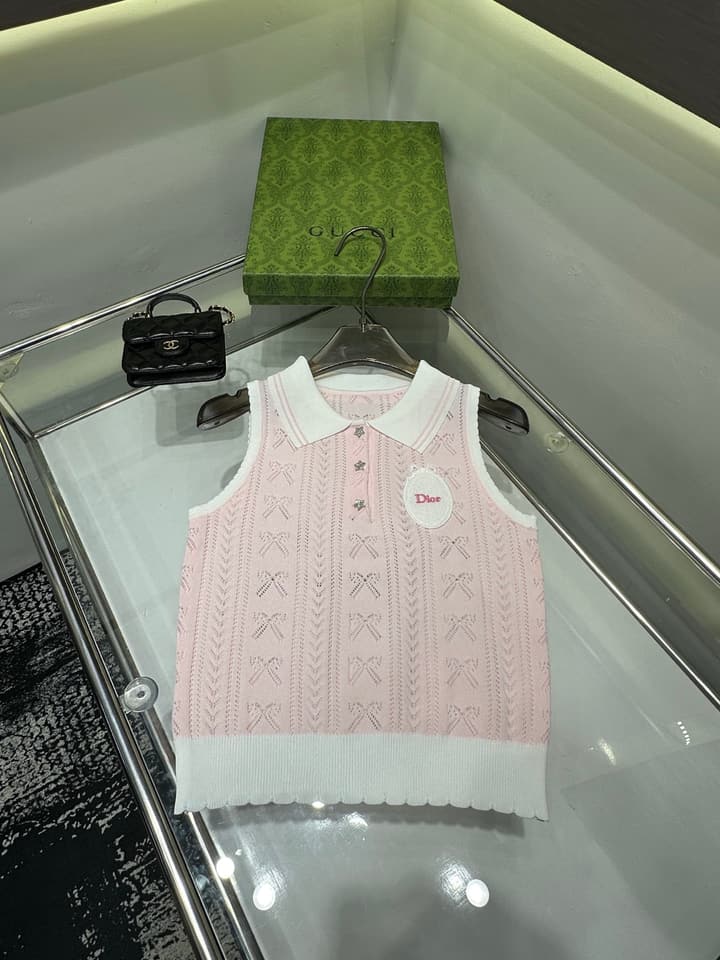 Dior Lapel Collar Knit Vest in Pink