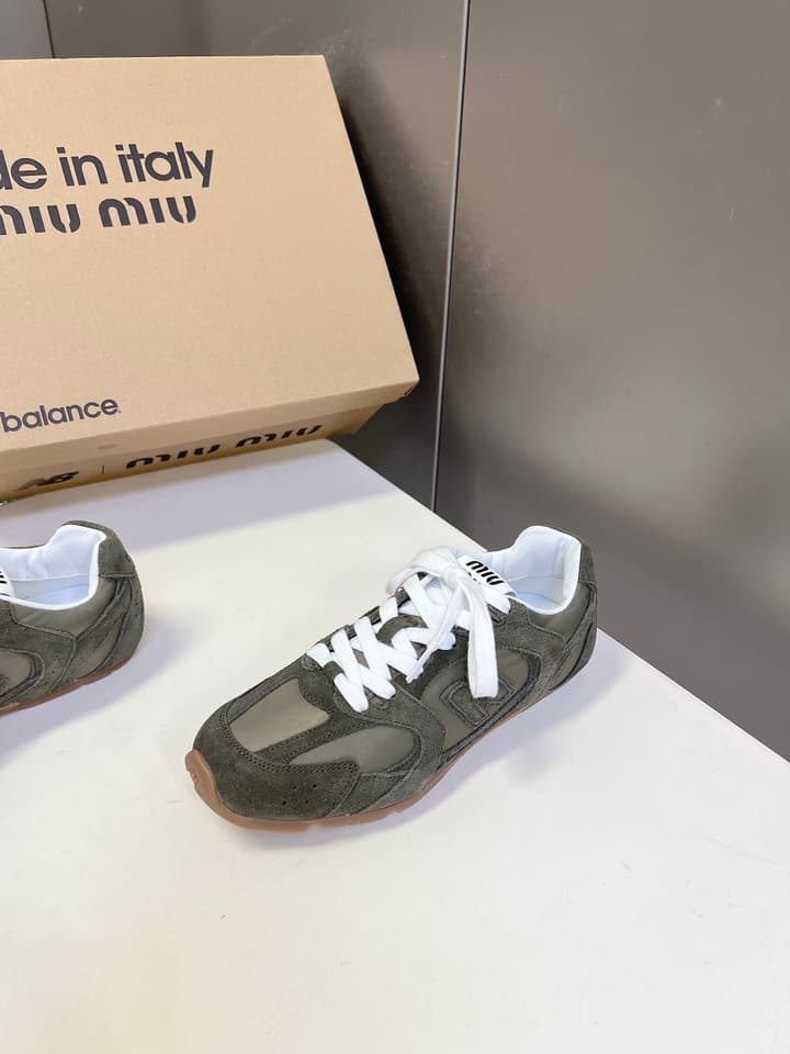 Miu Miu x New Balance 530 SL Sneakers