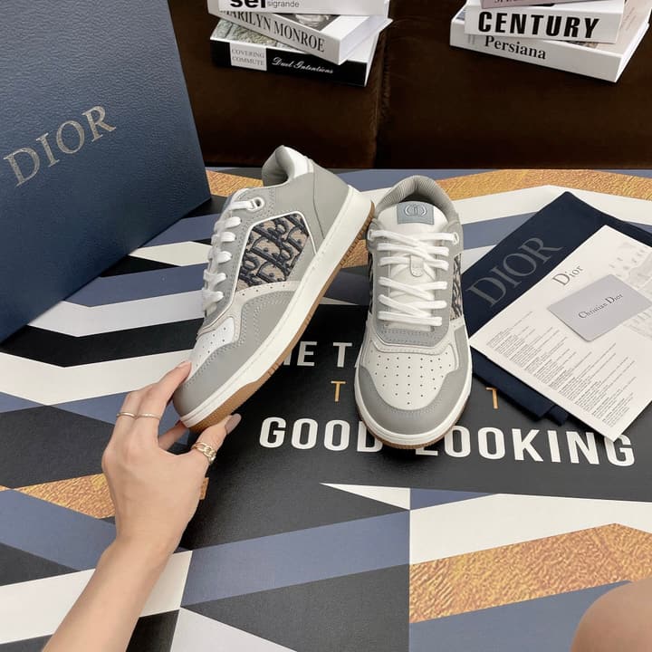 Dior Color-Block Leather Sneakers in Light Gray/white With Oblique Panel