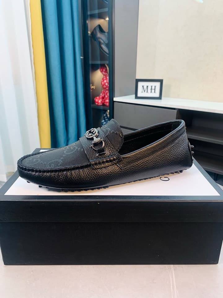 Gucci Men's Embossed Leather Driving Shoes in Brown Leather Loafer