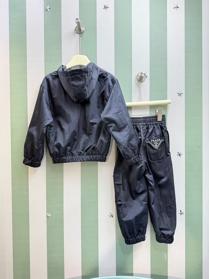 Prada Kids Logo Windbreaker Tracksuit – 2025SS/FW – Kids Collection in Navy Blue Set With Contrast Stitching