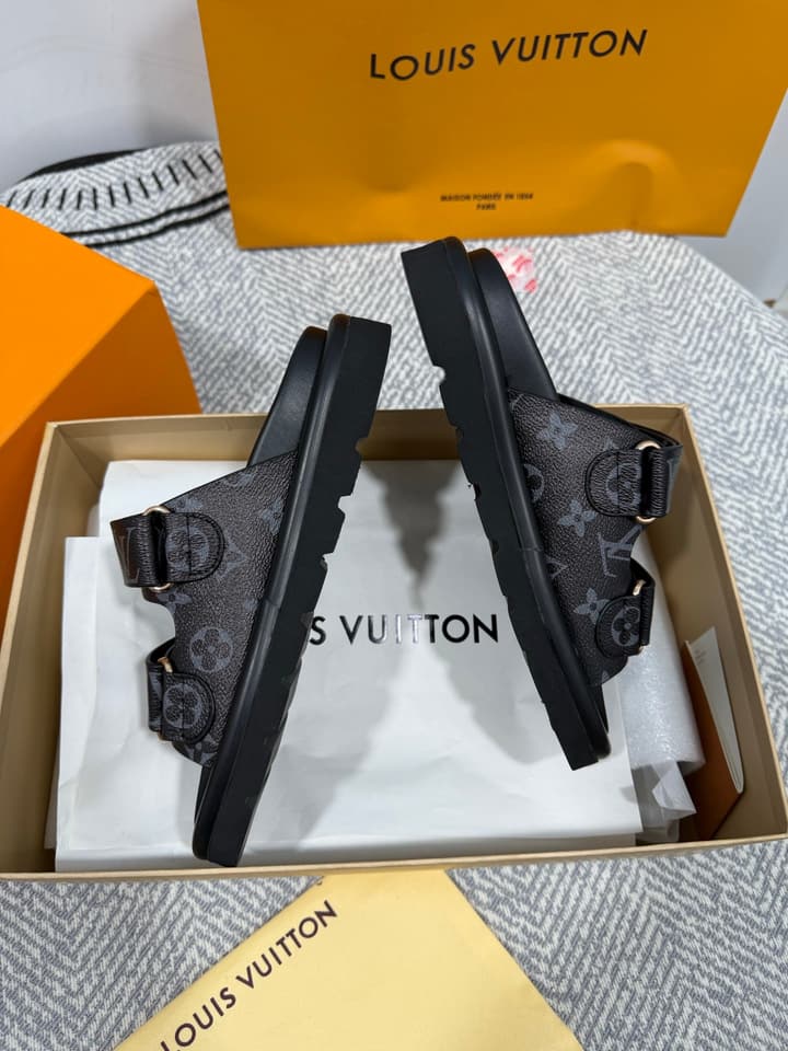Louis Vuitton Velcro Platform Slippers – Spring/Summer 2024 in Monogram Black
