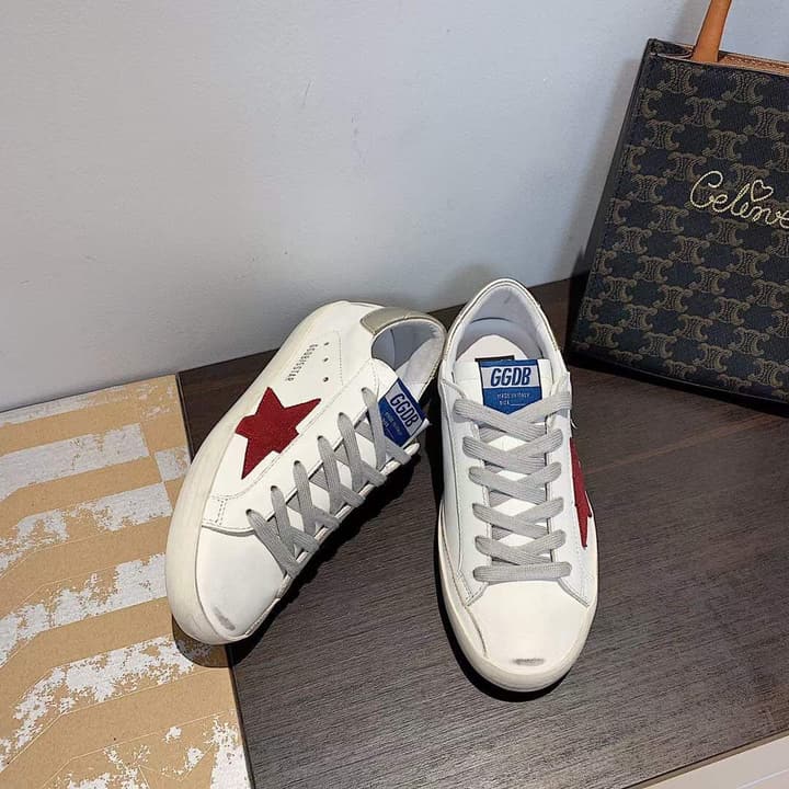 Golden Goose Superstar Graffiti Sneakers – SS22 in Black Star Rose Gold Toe