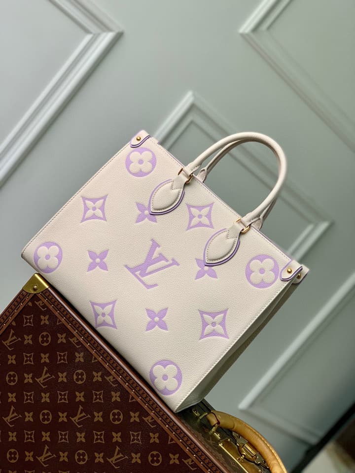 Louis Vuitton ONTHEGO Medium Tote Bag in Cream/white Monogram With Lilac Print