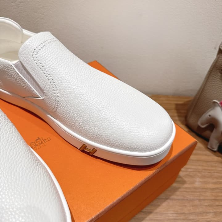 Hermès Classic Lightweight Couple's Slides – SS25 in Black Leather