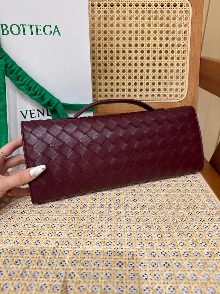Bottega Veneta Andiamo Clutch
