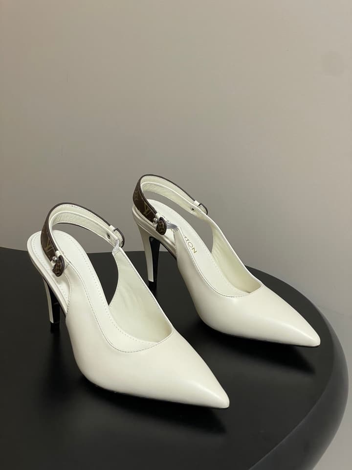 Louis Vuitton Legacy Slingback Pumps – 25SS in Light Grey Patent
