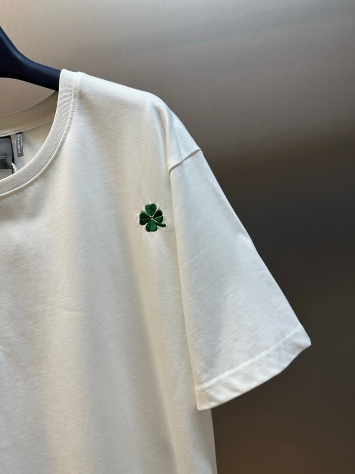 Dior Clover Embroidery Short-Sleeve T-Shirt in Black