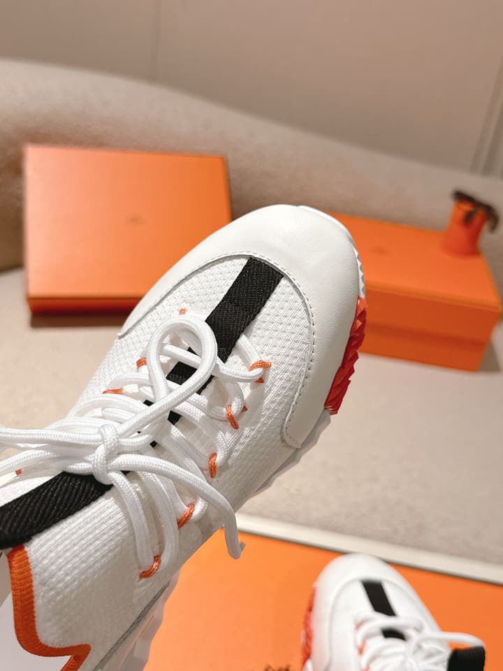 Hermès Classic Couple's Casual Sneakers in All Black