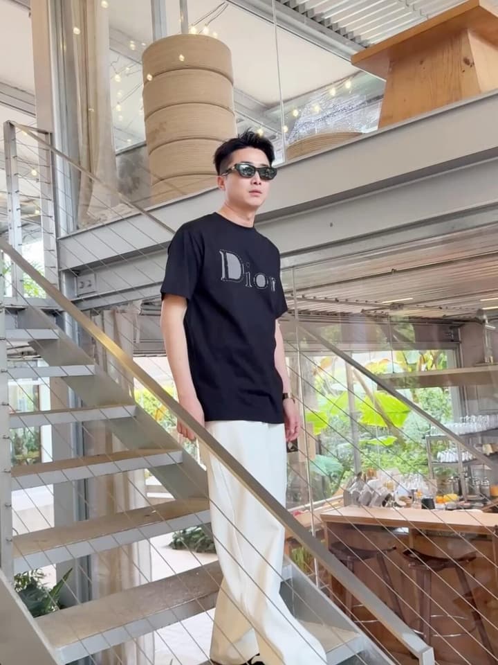 Dior Reverse Embroidered Loose Fit T-Shirt – Summer Collection 2026 in Black
