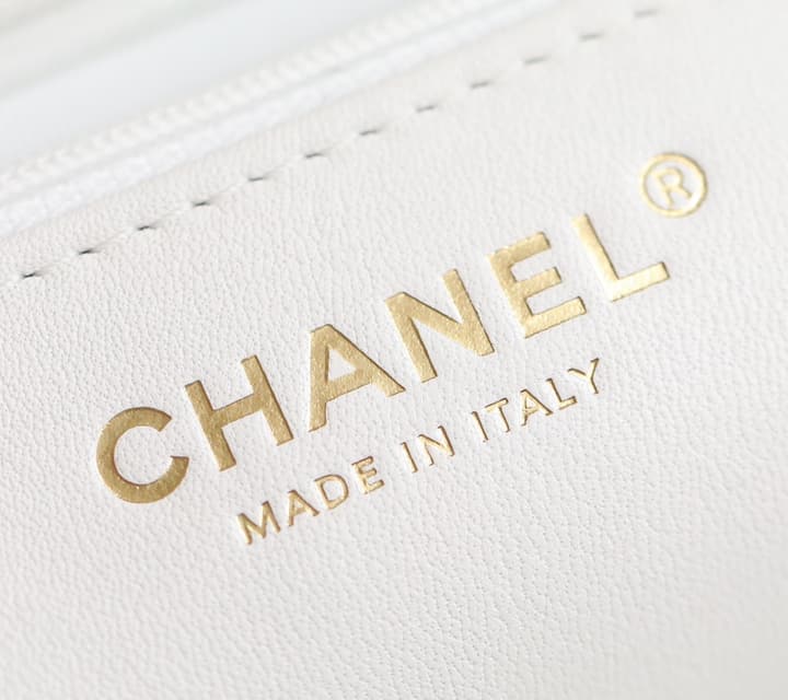 Chanel Kelly Chain Handbag