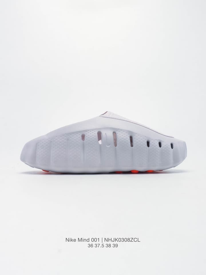 Nike Mind 001 Recovery Mules – 2025 in Light Grey