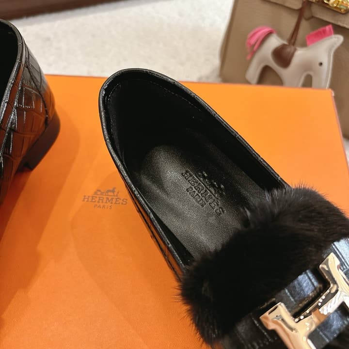 Hermès Mink Suede Loafers & Mules – Autumn/Winter Collection in Pale Tan Suede With Silver Hardware