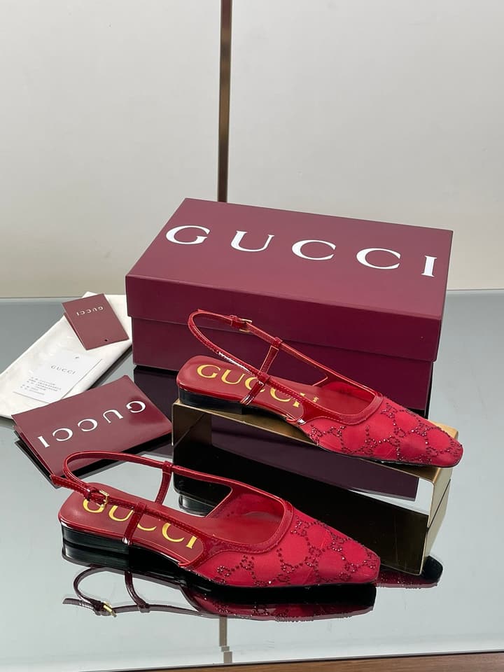 Gucci Cosmogonie GG Crystal Slingback Sandals – 2025 Early Autumn Collection in Black Crystal Gg