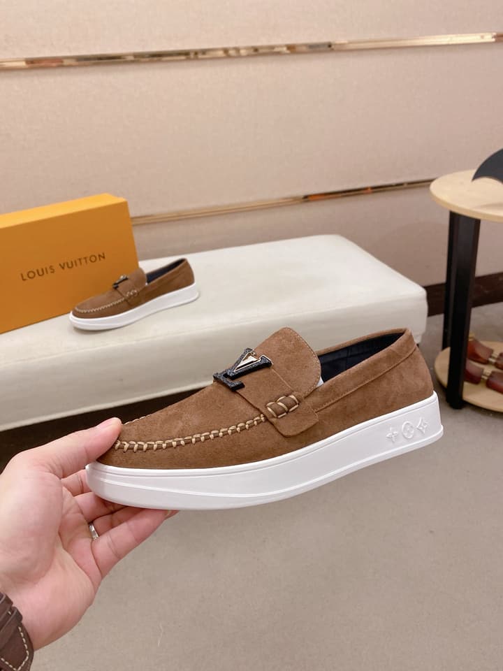 Louis Vuitton New Release Luxury Leather Loafers in Brown Loafer