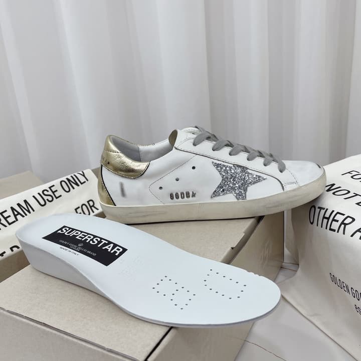 Golden Goose Superstar Graffiti Sneakers – SS22 in Black Star Rose Gold Toe